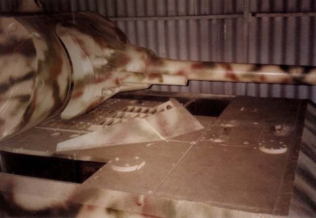 Маска орудия (вид сбоку).jpg